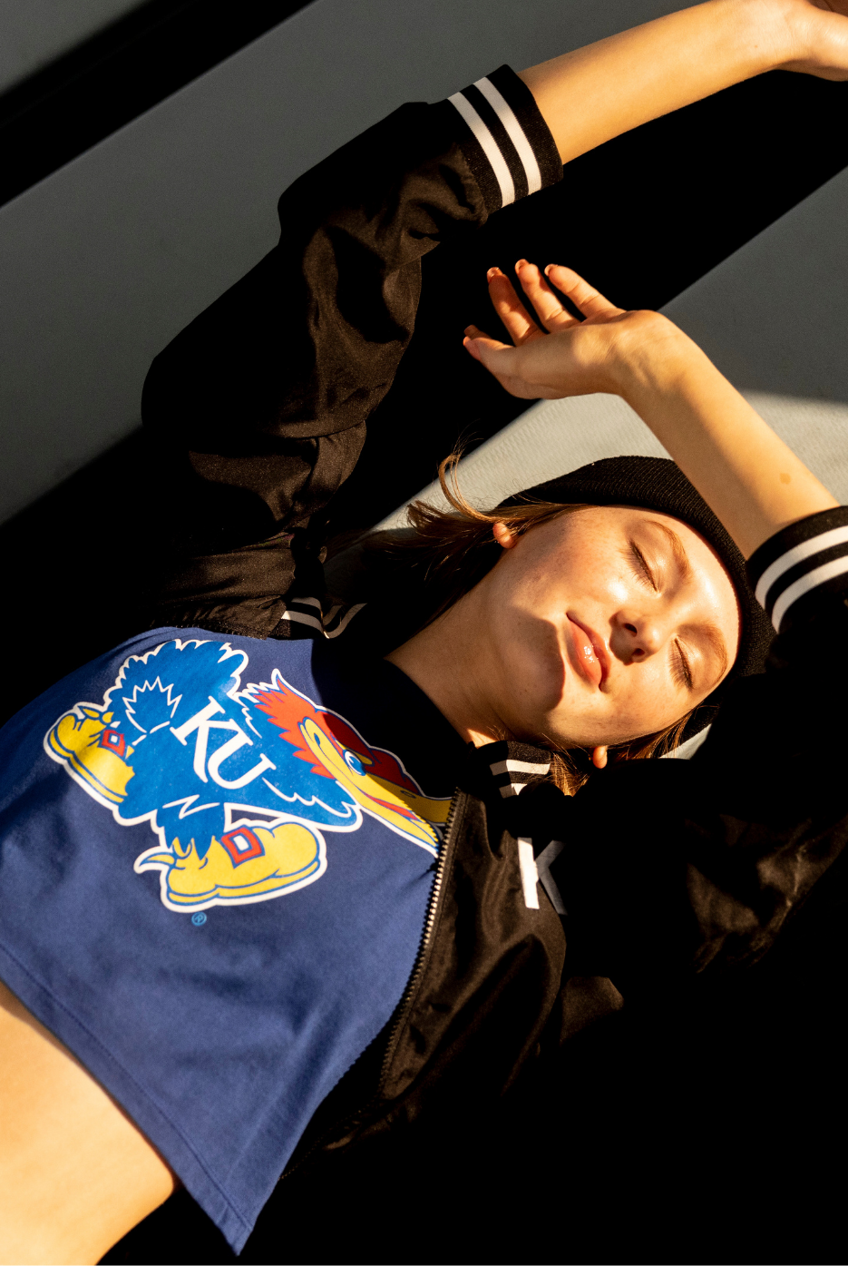 KU Hoop Queen Crop
